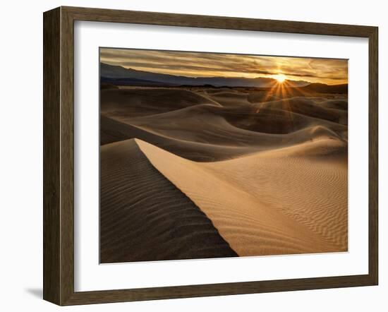 USA, California, Death Valley National Park, Sunrise over Mesquite Flat Dunes-Ann Collins-Framed Photographic Print