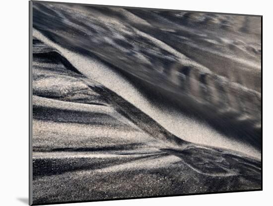 USA, California, Encinitas, Black-And-White Abstract of Water Flowing on Beach-Ann Collins-Mounted Photographic Print