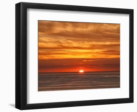 USA, California, La Jolla, Fiery sun drops into the Pacific Ocean-Ann Collins-Framed Photographic Print