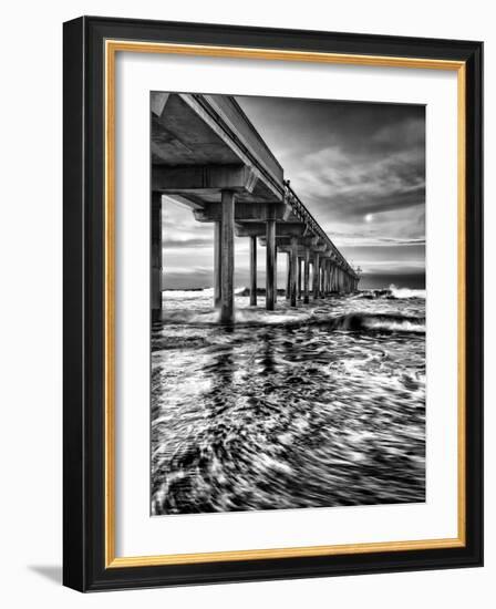 USA, California, La Jolla, Full Moon Setting at Dawn over Scripps Pier, La Jolla Shores-Ann Collins-Framed Photographic Print