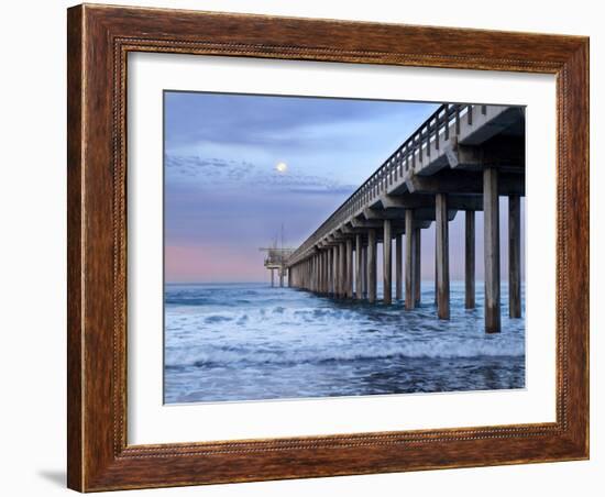 USA, California, La Jolla. Full Moon Setting at Dawn over Scripps Pier, La Jolla Shores-Ann Collins-Framed Photographic Print