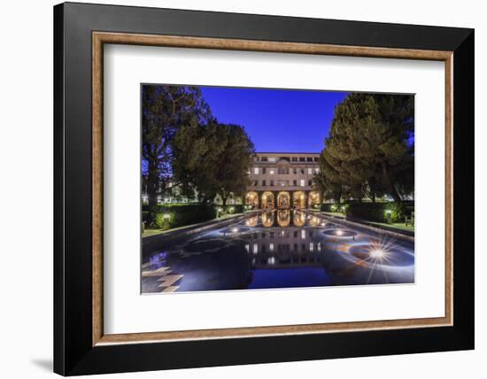 USA, California, Pasadena,Beckman Institute Reflecting Pool.-Rob Tilley-Framed Photographic Print