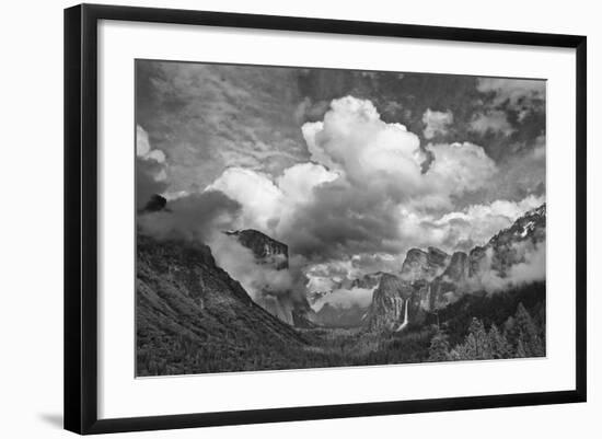 USA, California, Yosemite, Bridalveil Falls-John Ford-Framed Photographic Print