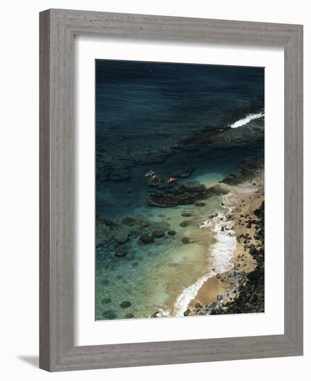 USA, Hawaii, Kauai, Kayakers Along the Na Pali Coast-Christopher Talbot Frank-Framed Photographic Print