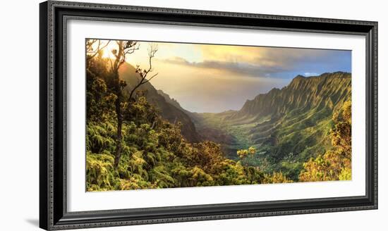 USA, Hawaii, Kauai, Na Pali Coast, Kalalau Valley-Michele Falzone-Framed Photographic Print