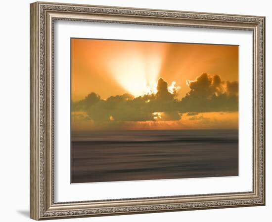 USA, Hawaii, Kauai, sunset-Savanah Plank-Framed Photo