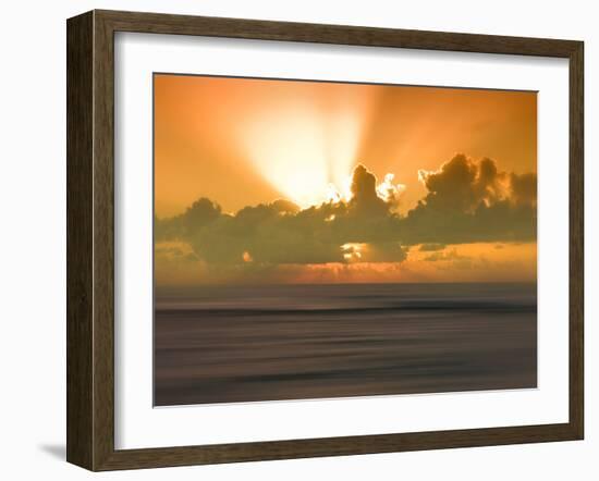 USA, Hawaii, Kauai, sunset-Savanah Plank-Framed Photo