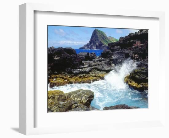 USA, Hawaii, Maui. Waves Breaking on the Northeast Coast-Jaynes Gallery-Framed Photographic Print