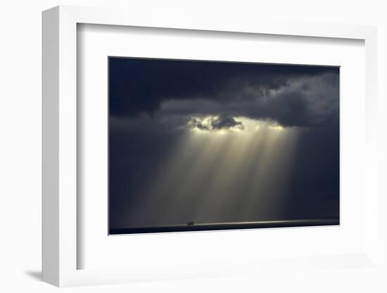 USA, Hawaii, Oahu, Ship and Rays of Sunlight Off Honolulu-David Wall-Framed Photographic Print