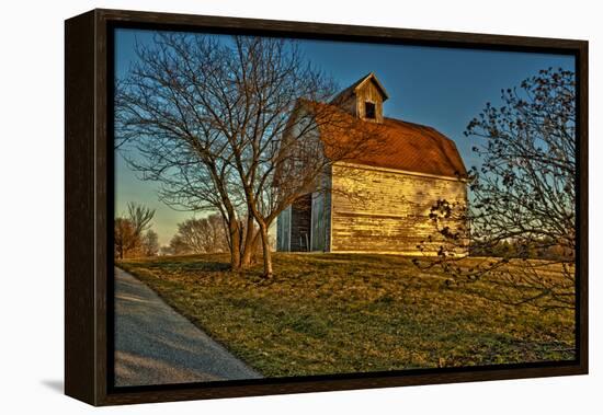 USA, Indiana, Rural Scene of Red Roofed Barn-Rona Schwarz-Framed Premier Image Canvas