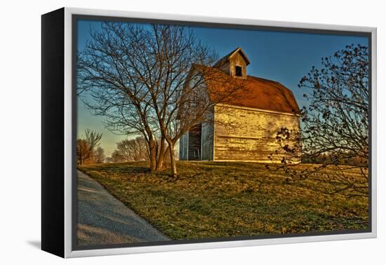 USA, Indiana, Rural Scene of Red Roofed Barn-Rona Schwarz-Framed Premier Image Canvas