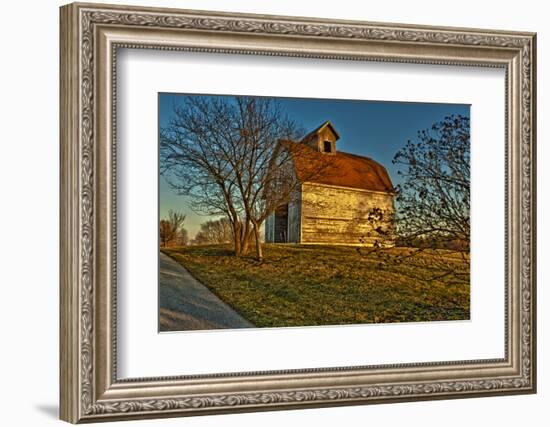 USA, Indiana, Rural Scene of Red Roofed Barn-Rona Schwarz-Framed Photographic Print