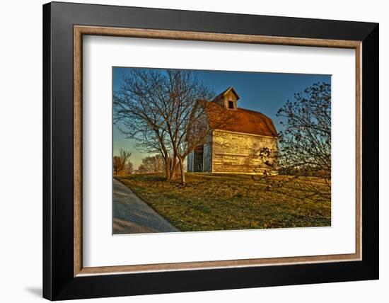 USA, Indiana, Rural Scene of Red Roofed Barn-Rona Schwarz-Framed Photographic Print