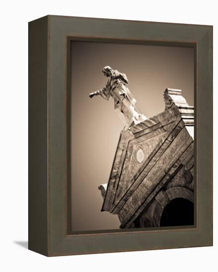 USA, Louisiana, New Orleans-Area, Metarie, Metairie Cemetery-Walter Bibikow-Framed Premier Image Canvas