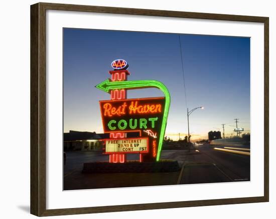 USA, Missouri, Route 66, Springfield, Rest Haven Court Motel-Alan Copson-Framed Photographic Print