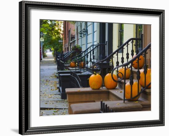 USA, New York, Brooklyn, Brooklyn Heights, Halloween Pumpkins-Alan Copson-Framed Photographic Print