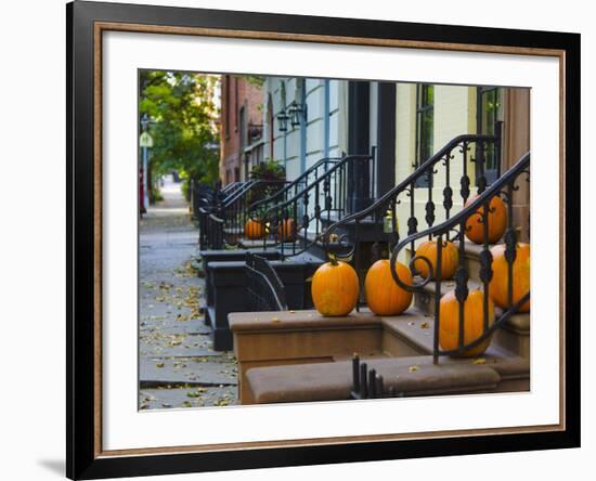 USA, New York, Brooklyn, Brooklyn Heights, Halloween Pumpkins-Alan Copson-Framed Photographic Print