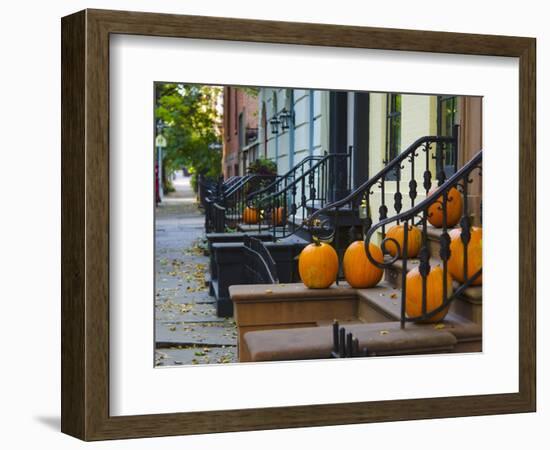 USA, New York, Brooklyn, Brooklyn Heights, Halloween Pumpkins-Alan Copson-Framed Photographic Print