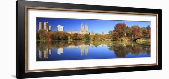 Usa, New York City, Manhattan, Central Park, Bow Bridge-Michele Falzone-Framed Photographic Print