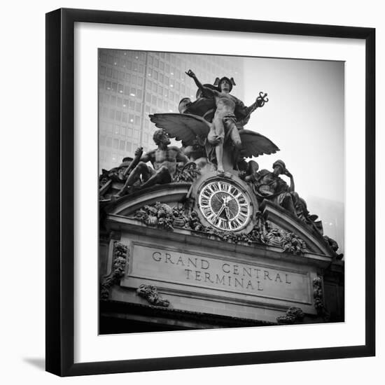 USA, New York City, Manhattan, Midtown, Grand Central Station-Alan Copson-Framed Photographic Print