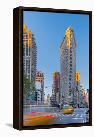 Usa, New York, Manhattan, Midtown, the Flatiron Building-Alan Copson-Framed Premier Image Canvas