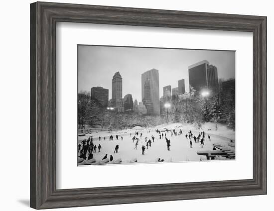 USA, New York, New York City, Skaters at the Wollman Rink-Walter Bibikow-Framed Photographic Print