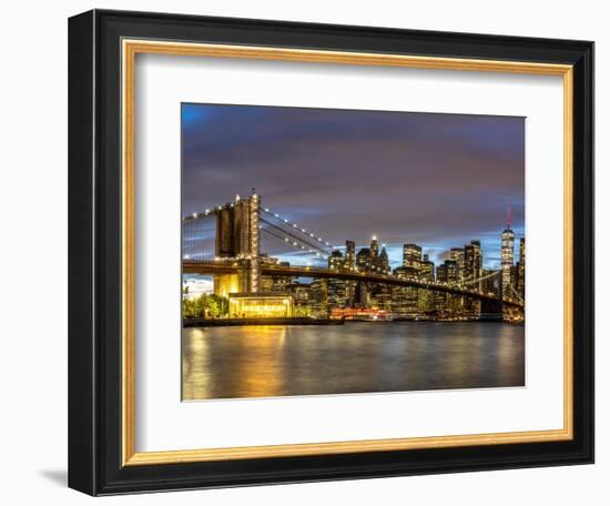 USA, New York. The Brooklyn Bridge and New York City skyline from DUMBO.-Hollice Looney-Framed Photographic Print