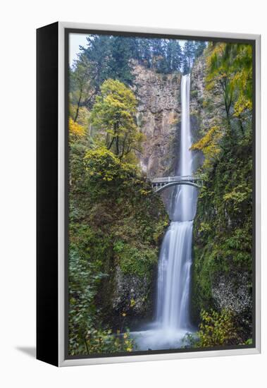 USA, Oregon. Autumn Season at Multnomah Falls in the Columbia Gorge-Gary Luhm-Framed Premier Image Canvas