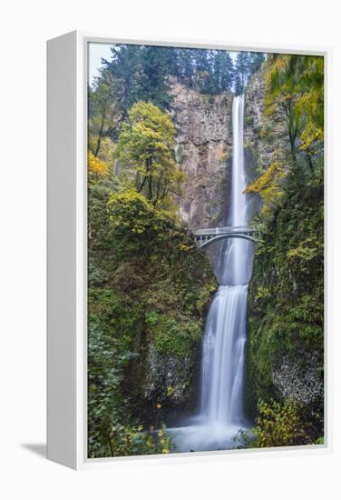 USA, Oregon. Autumn Season at Multnomah Falls in the Columbia Gorge-Gary Luhm-Framed Premier Image Canvas