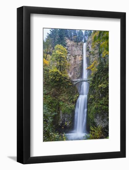 USA, Oregon. Autumn Season at Multnomah Falls in the Columbia Gorge-Gary Luhm-Framed Photographic Print