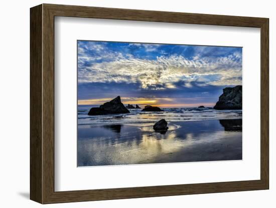 USA, Oregon, Bandon, Beach-Joe Restuccia III-Framed Photographic Print