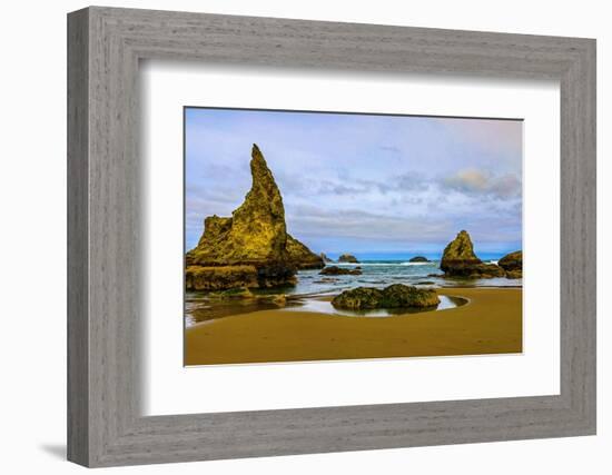 USA, Oregon, Bandon, Beach-Joe Restuccia III-Framed Photographic Print