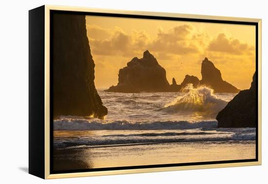 USA, Oregon, Bandon. Shore Scenic-Cathy & Gordon Illg-Framed Premier Image Canvas