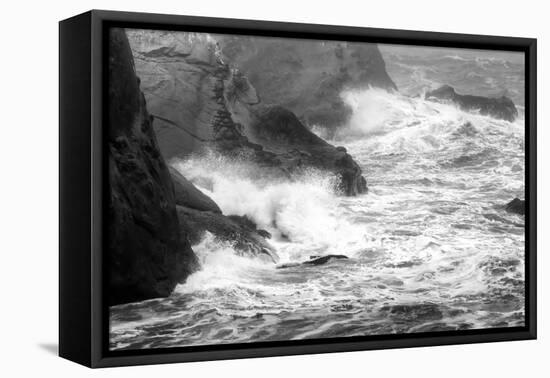 USA, Oregon, Bandon. Storm waves on coast.-Jaynes Gallery-Framed Premier Image Canvas