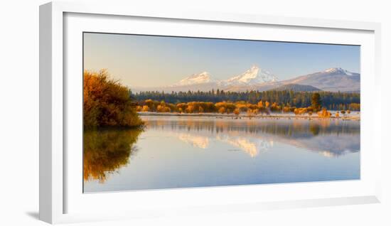 USA, Oregon, Bend. Black Butte Ranch, fall foliage and Cascade Mountains-Hollice Looney-Framed Photographic Print