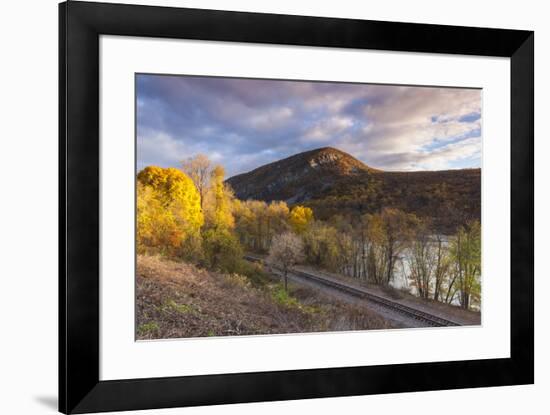 USA, Pennsylvania, Delaware Water Gap National Recreation Area, Point of Gap Overlook, Delaware Riv-Walter Bibikow-Framed Photographic Print