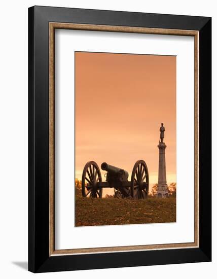 USA, Pennsylvania, Gettysburg, Battlefield Monument and Cannon-Walter Bibikow-Framed Photographic Print