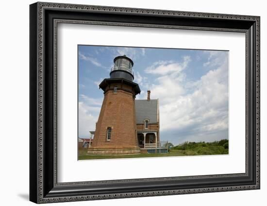 USA, Rhode Island, Block Island, Mohegan Bluffs, Southeast Lighthouse.-Cindy Miller Hopkins-Framed Photographic Print