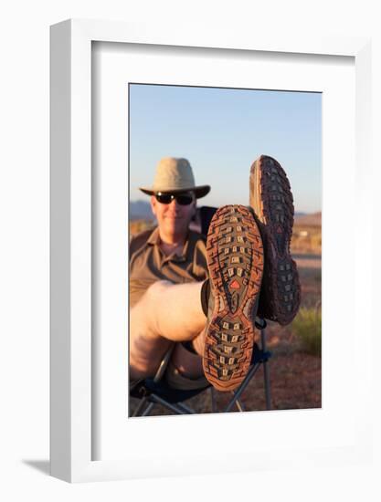 USA, Utah, Man, Relaxation, Break, Feet Up-Catharina Lux-Framed Photographic Print