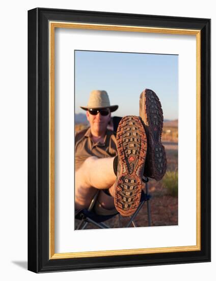 USA, Utah, Man, Relaxation, Break, Feet Up-Catharina Lux-Framed Photographic Print