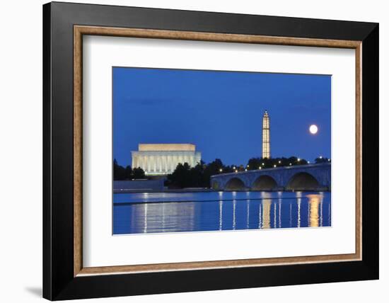 USA, Washington DC, Moon Rising Over the Memorial Bridge and the Lincoln Memorial,-Hollice Looney-Framed Photographic Print