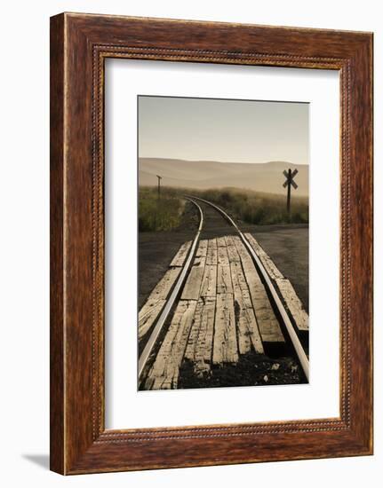 USA, Washington State, Palouse, Railroad, tracks-George Theodore-Framed Photographic Print