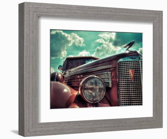 V8-Stephen Arens-Framed Photographic Print