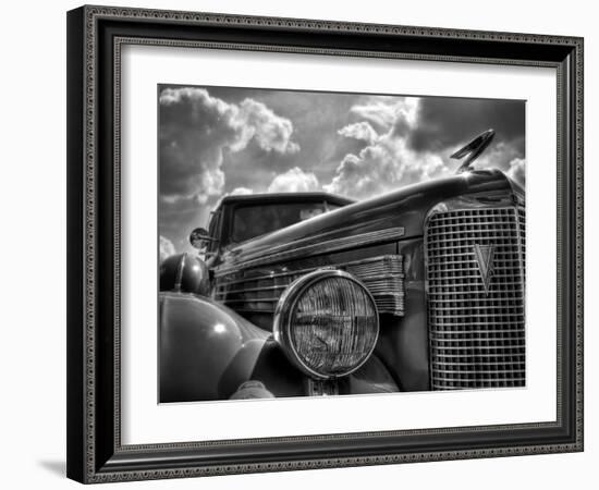 V8-Stephen Arens-Framed Photographic Print