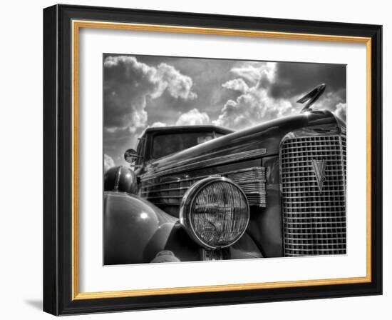 V8-Stephen Arens-Framed Photographic Print