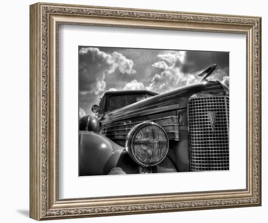 V8-Stephen Arens-Framed Photographic Print