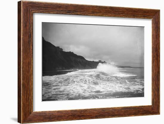 Vague-null-Framed Giclee Print