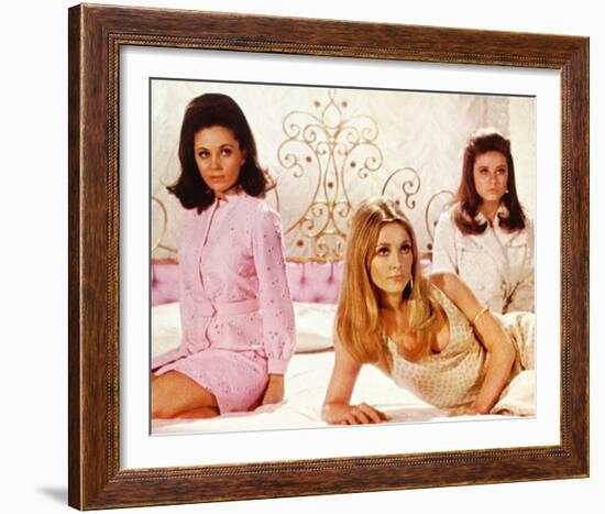 Valley of the Dolls (1967)-null-Framed Photo