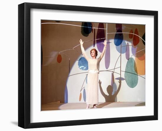 Valley Of The Dolls, Susan Hayward, 1967-null-Framed Photo