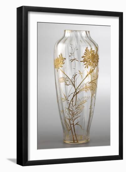 Vase à décor de chrysanthèmes-null-Framed Giclee Print